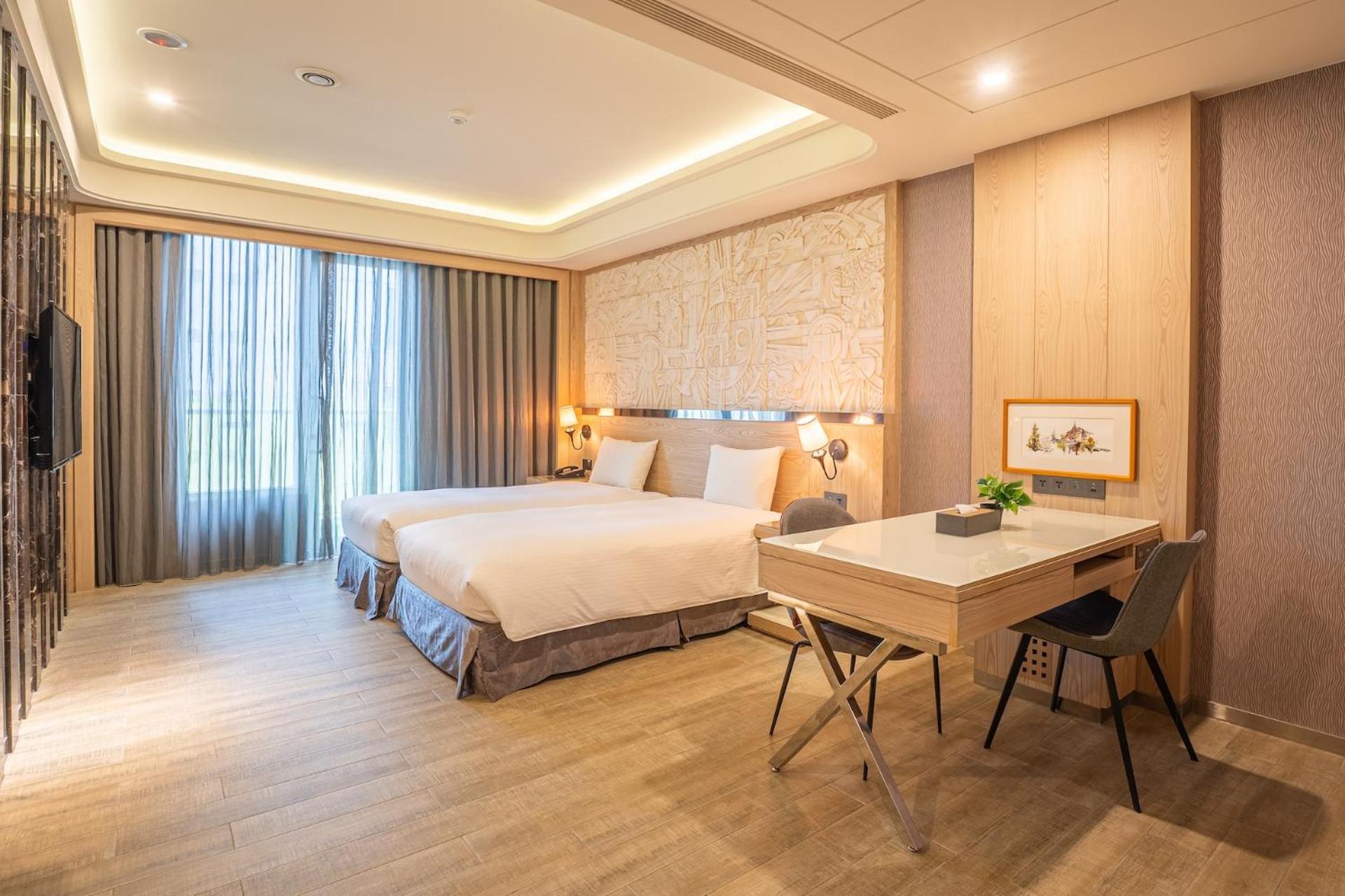 Guide Hotel Taichung Ziyou Exterior foto